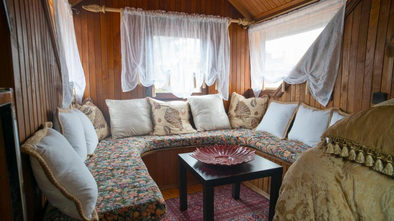 Semaldi Orient Villa SJJ Buitenkant foto